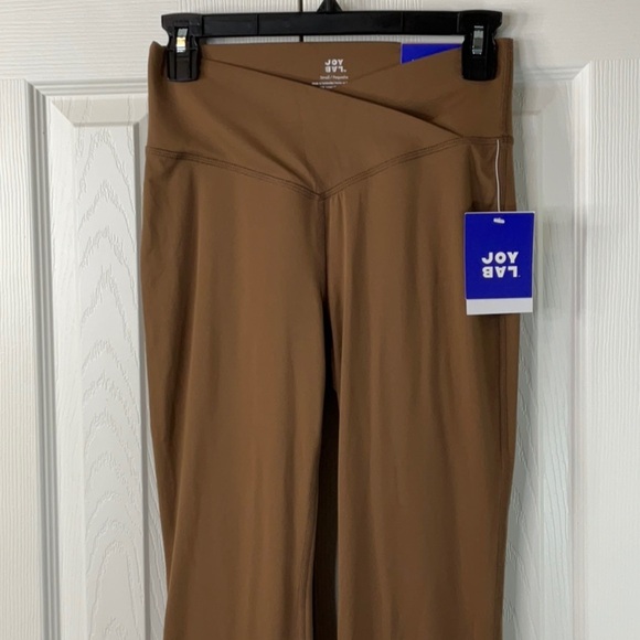 JoyLab High-Rise Flare Extra Long Length
Various Sizes - Picture 6 of 13